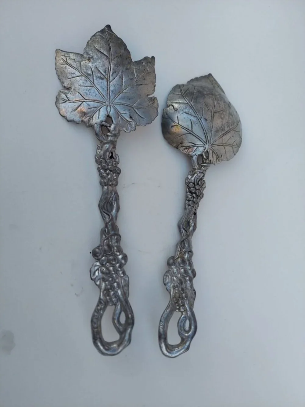 Arthur Court Grape Vine Leaf Salad Serving Fork & Spoon Set